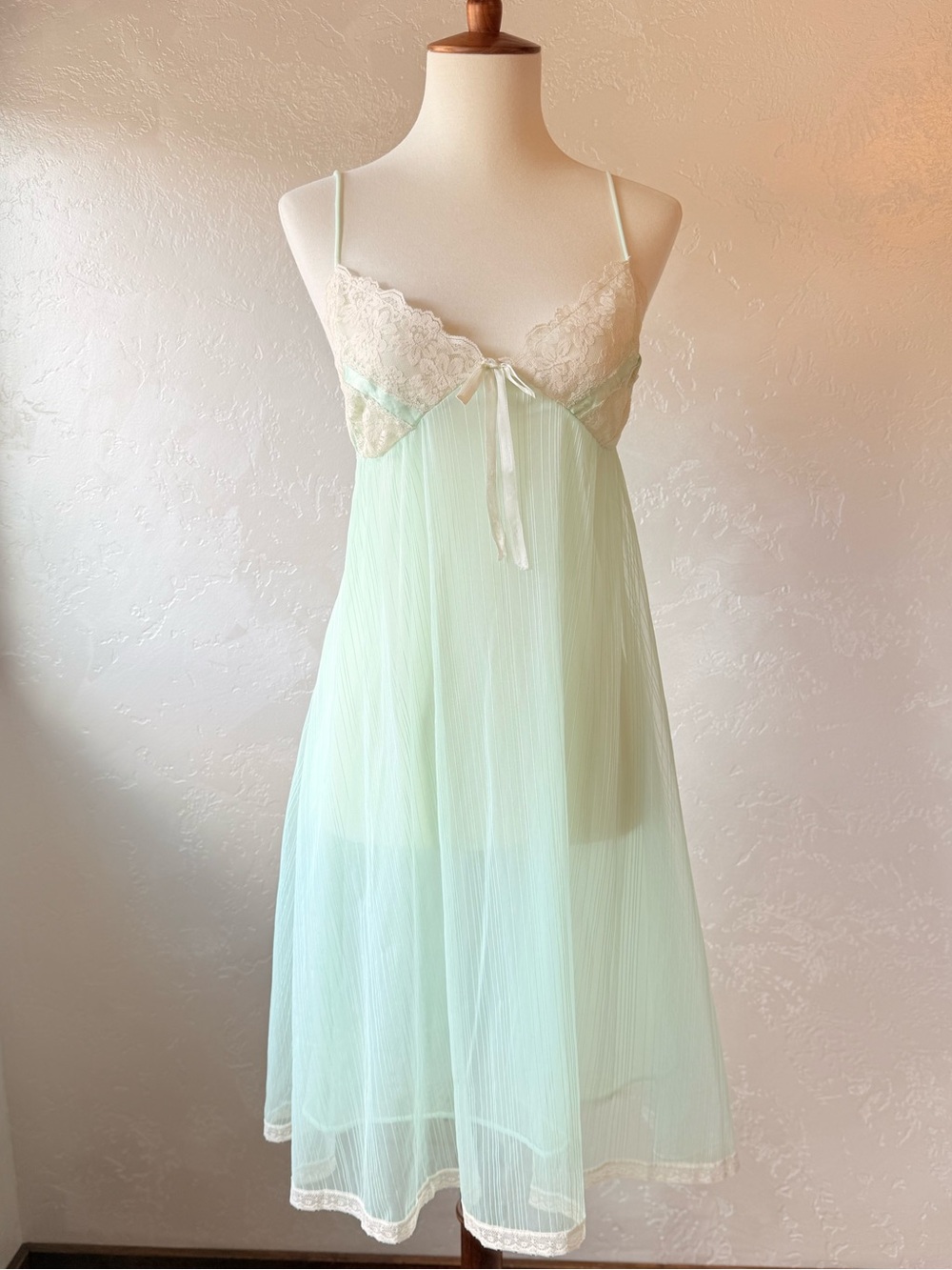 Vintage 1960s Tosca Seafoam Mint Sheer Nylon & Chiffon Nightgown Romantic